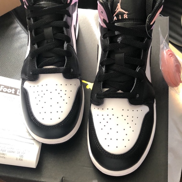 Sold - Picture 7 of 9